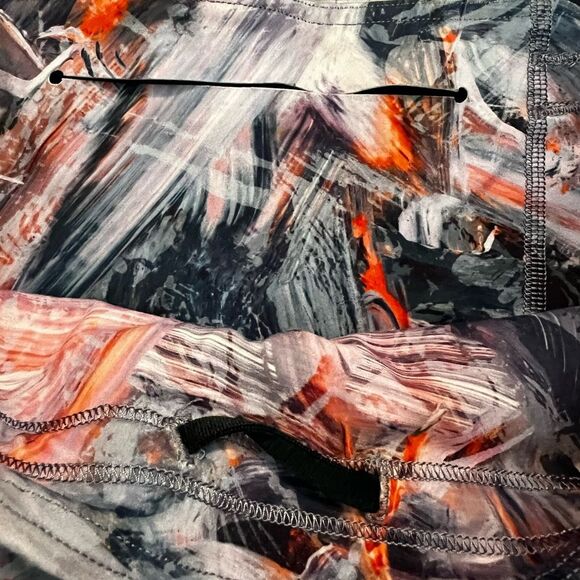 Lululemon Base Pace High-Rise Running Tight 28 Brushed Nulux Multi Color Size 10 - Picture 3 of 9